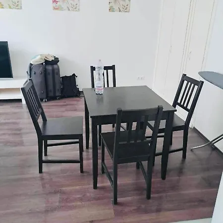 Appartement With Balcony Near Castle Hill Boedapest
